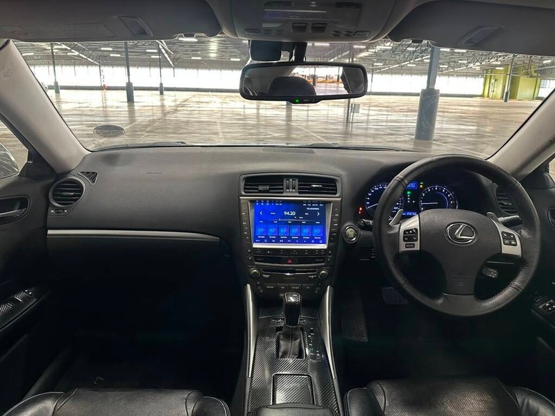 Lexus IS - Bakwena Auto Sales - Image 10
