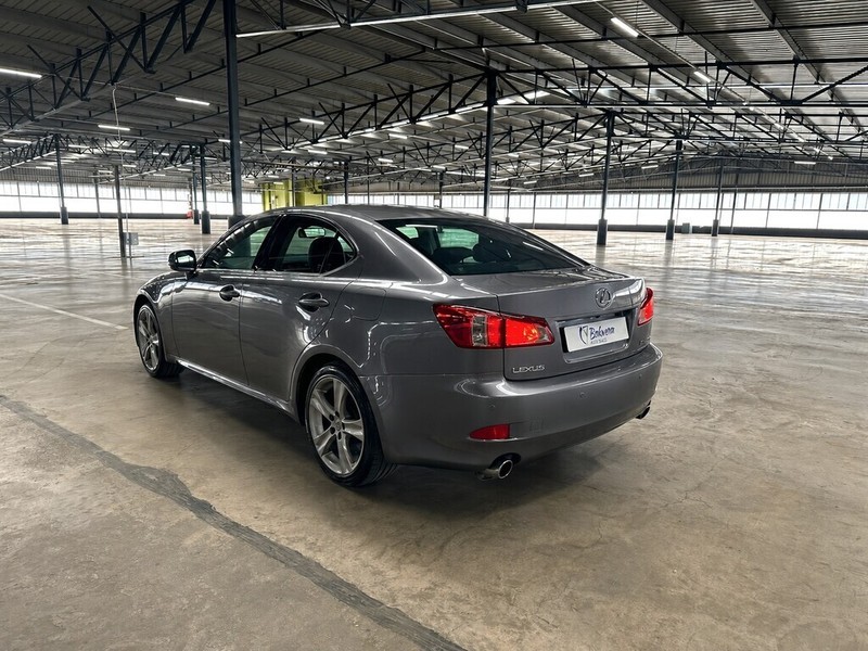 Lexus IS - Bakwena Auto Sales - Image 5