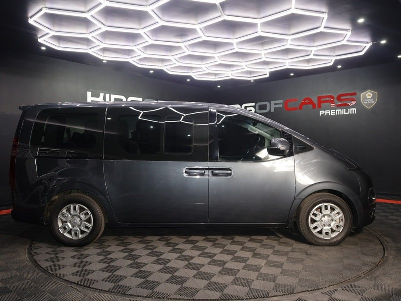 Hyundai Staria - KING OF CARS - Image 4