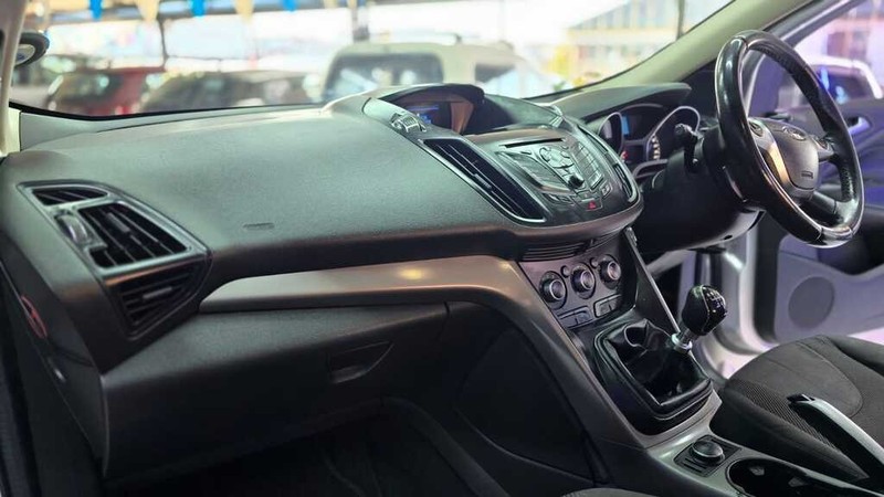 Ford Kuga - G.I.G Motors - Image 15
