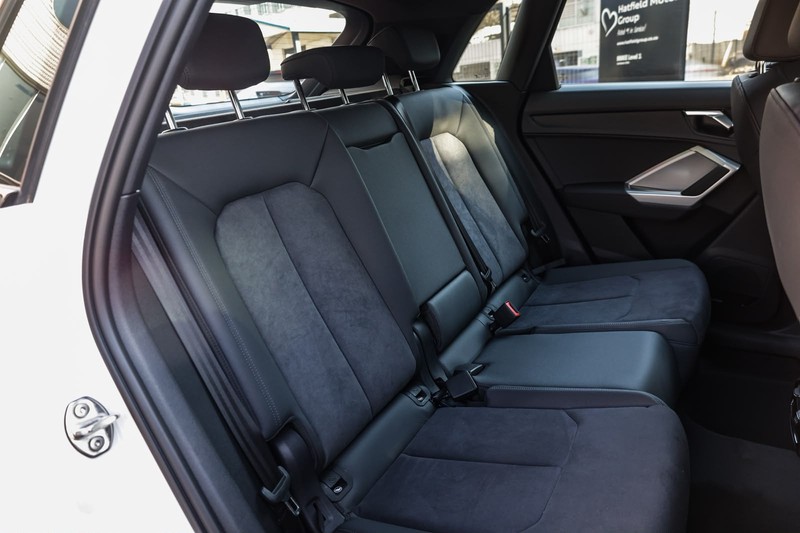 Audi Q3 - Audi Centre Hatfield - Image 12