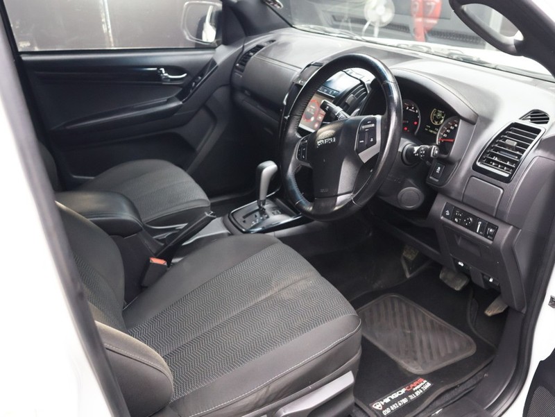 Isuzu D-Max - KING OF CARS - Image 10