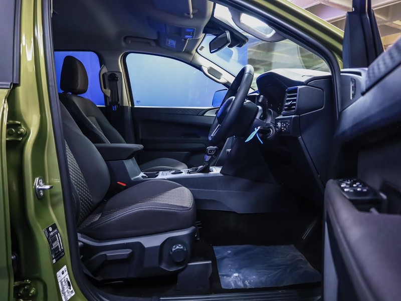 Volkswagen Amarok - Hatfield VW Bryanston - Image 6