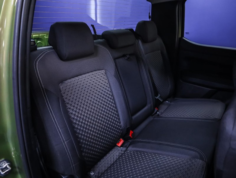 Volkswagen Amarok - Hatfield VW Bryanston - Image 11