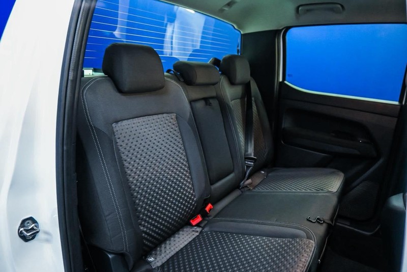 Volkswagen Amarok - Hatfield VW Bryanston - Image 8