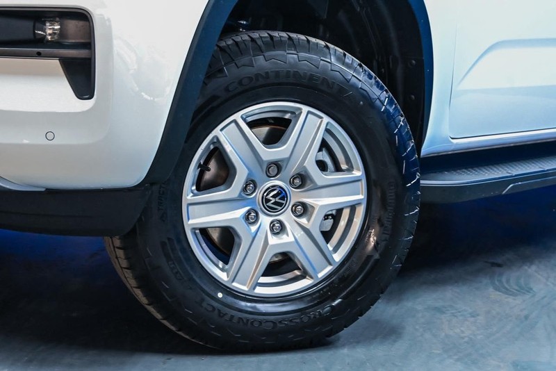 Volkswagen Amarok - Hatfield VW Bryanston - Image 2