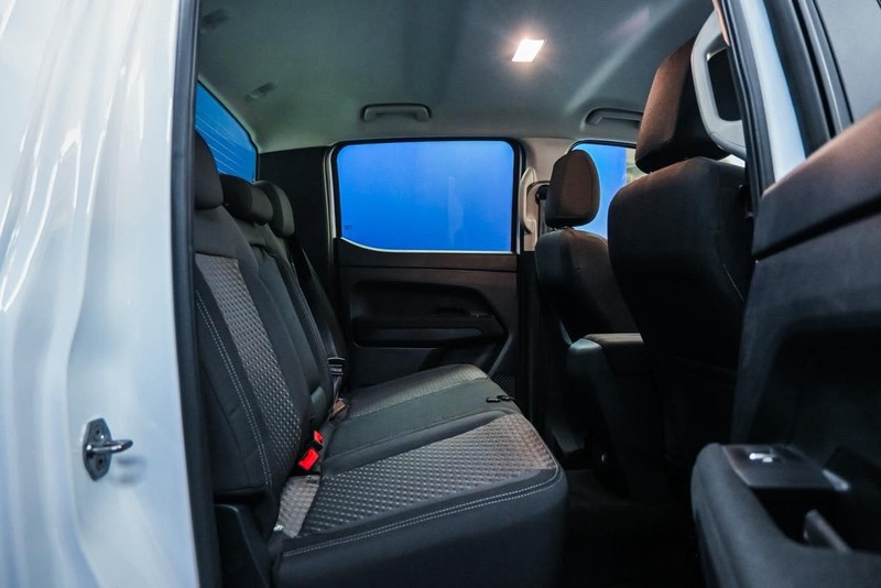 Volkswagen Amarok - Hatfield VW Bryanston - Image 11