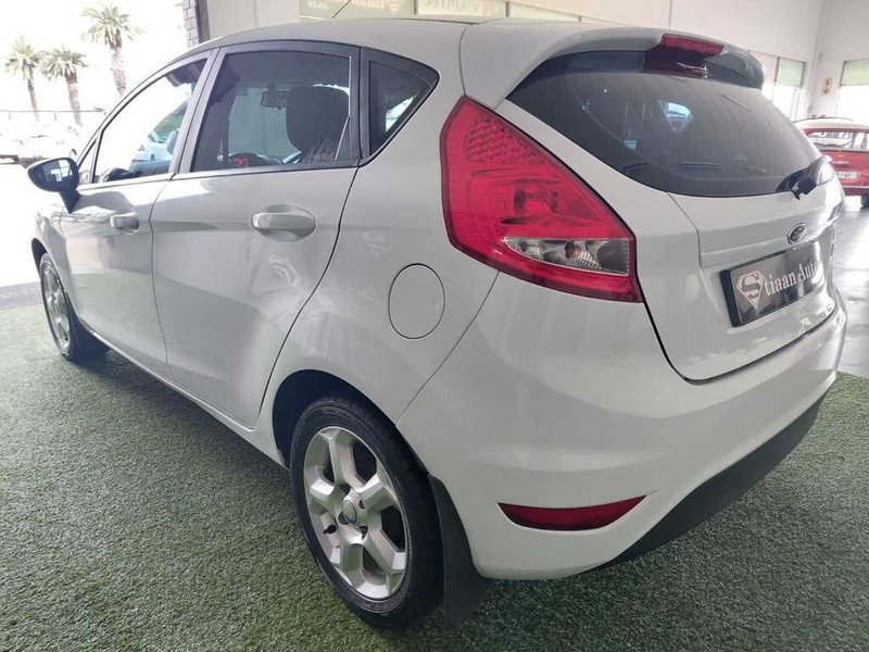 Ford Fiesta - Stiaan Autos (Pty) Ltd - Image 5