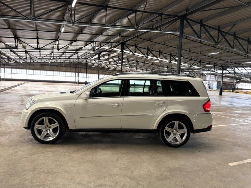 Mercedes-Benz gl-class - Bakwena Auto Sales - Image 4