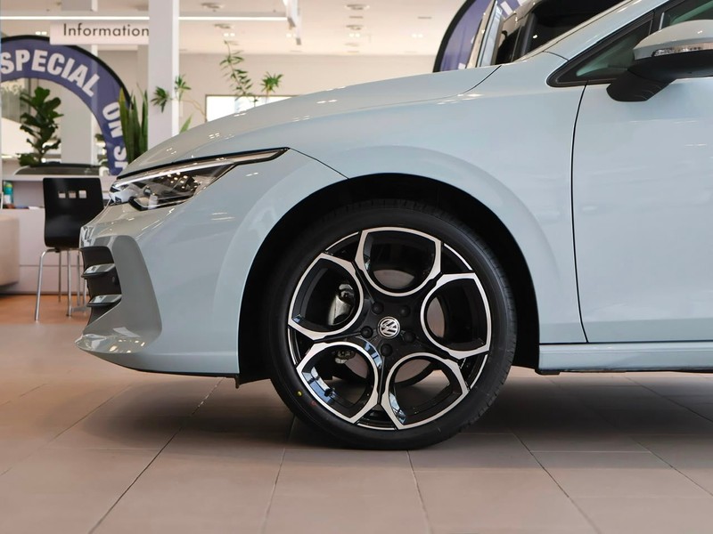 Volkswagen Golf - Hatfield VW Melrose Arch - Image 4