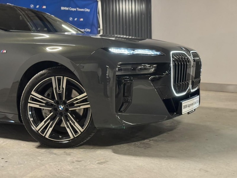 BMW i7 - BMW Cape Town City - Image 3