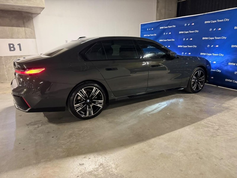 BMW i7 - BMW Cape Town City - Image 5