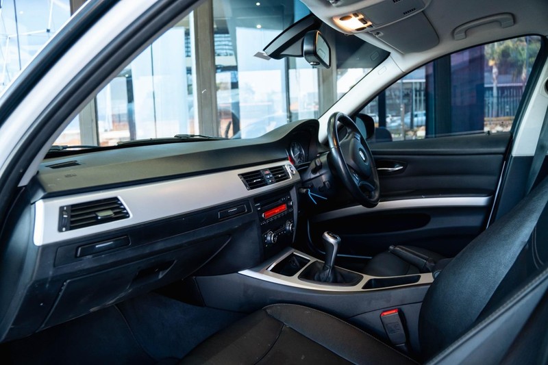 BMW 3 Series - Bruma Nissan - Image 26