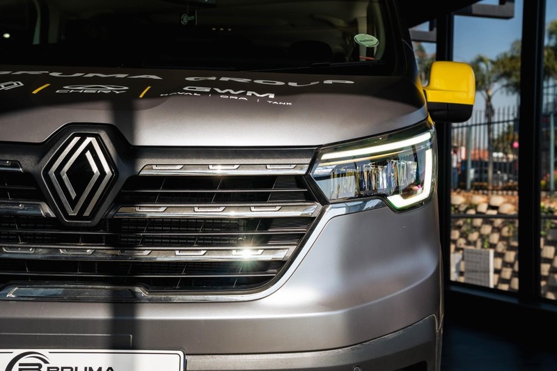 Renault Trafic - Renault Bruma - Image 4