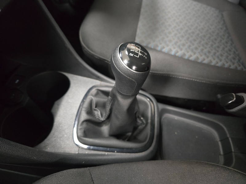 Volkswagen Polo Vivo - Hatfield VW Northcliff - Image 11