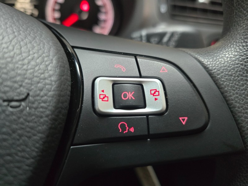 Volkswagen Polo Vivo - Hatfield VW Northcliff - Image 17
