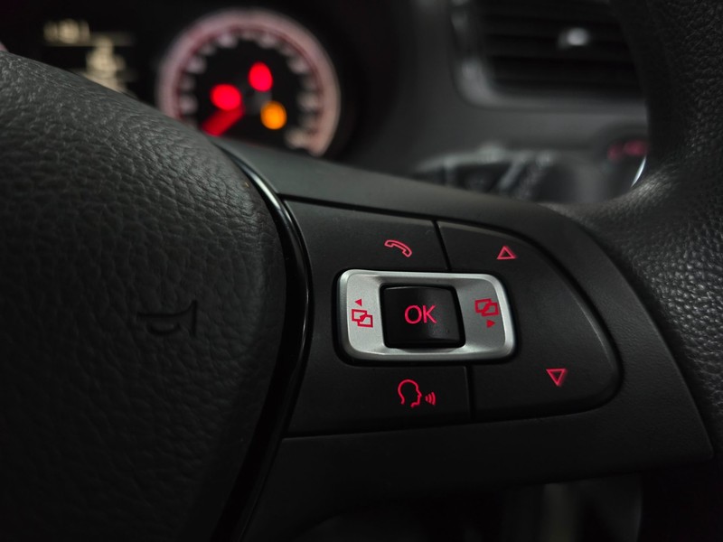 Volkswagen Polo Vivo - Hatfield VW Northcliff - Image 19
