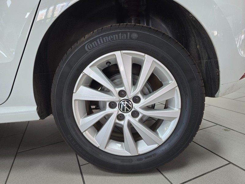 Volkswagen Polo Vivo - Hatfield VW Northcliff - Image 4