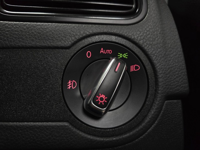 Volkswagen Polo Vivo - Hatfield VW Northcliff - Image 18
