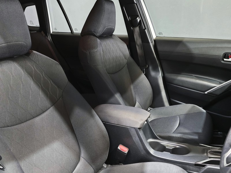 Toyota Corolla Cross - Mazda Pinetown - Image 8