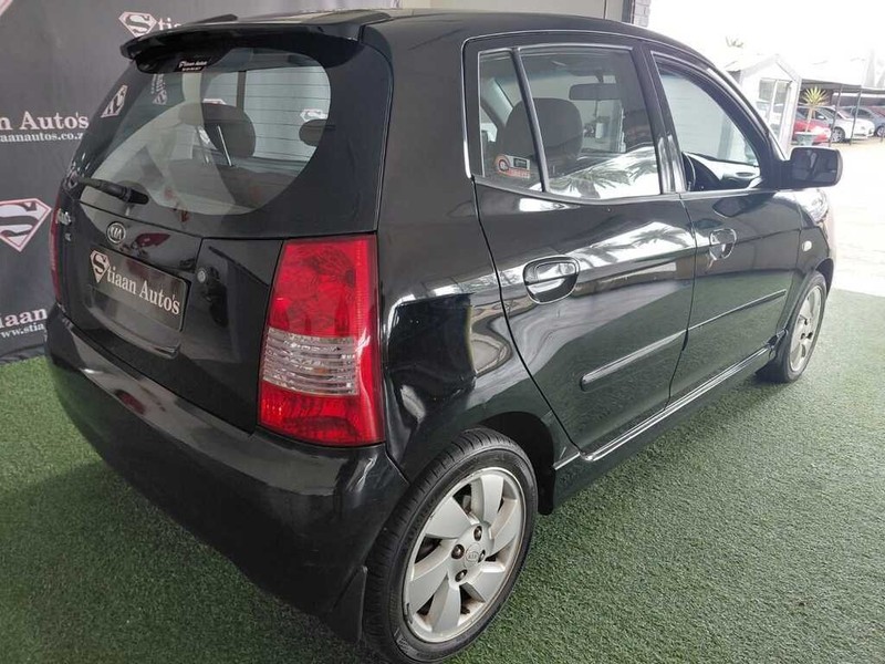 Kia Picanto - Stiaan Autos (Pty) Ltd - Image 5