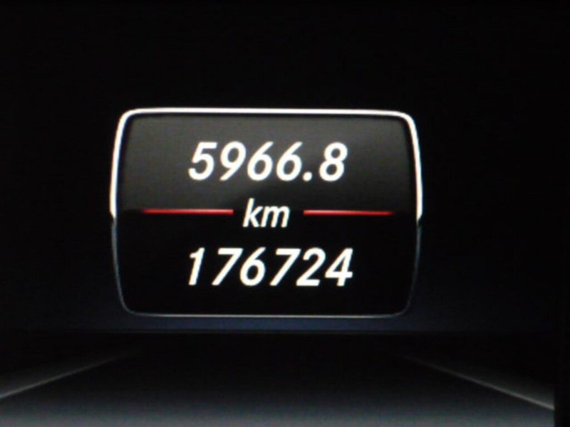 Mercedes-Benz GLA - LisaCars - Image 17