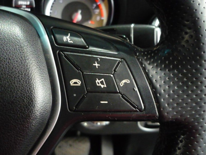 Mercedes-Benz GLA - LisaCars - Image 16