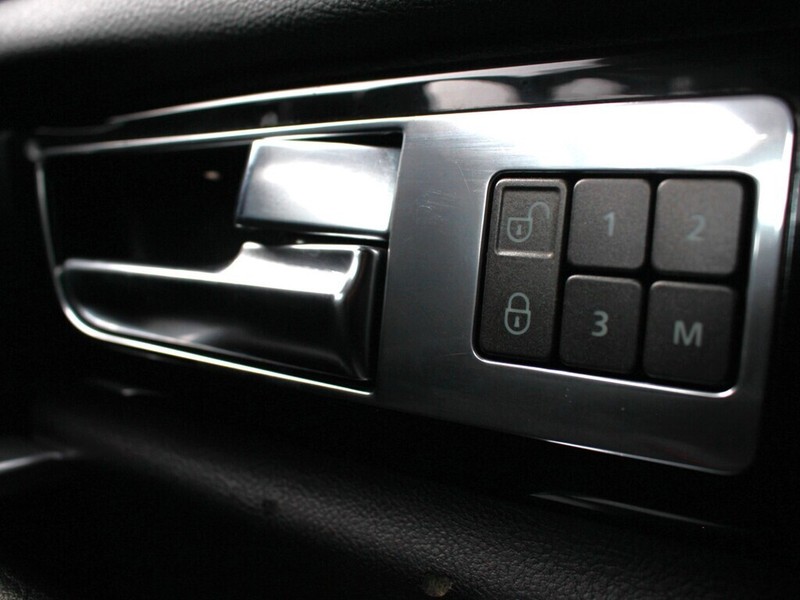 Land Rover Discovery - Authentique Autos - Image 15