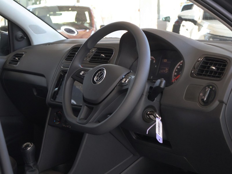 Volkswagen Polo Vivo - Hatfield VW Rivonia - Image 30