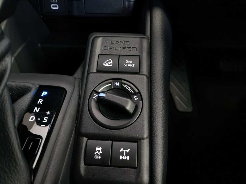 Toyota Land Cruiser - Auto Investments Hatfield - Image 16