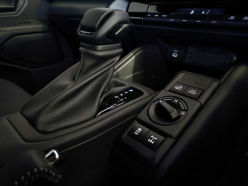Toyota Land Cruiser - Auto Investments Hatfield - Image 15