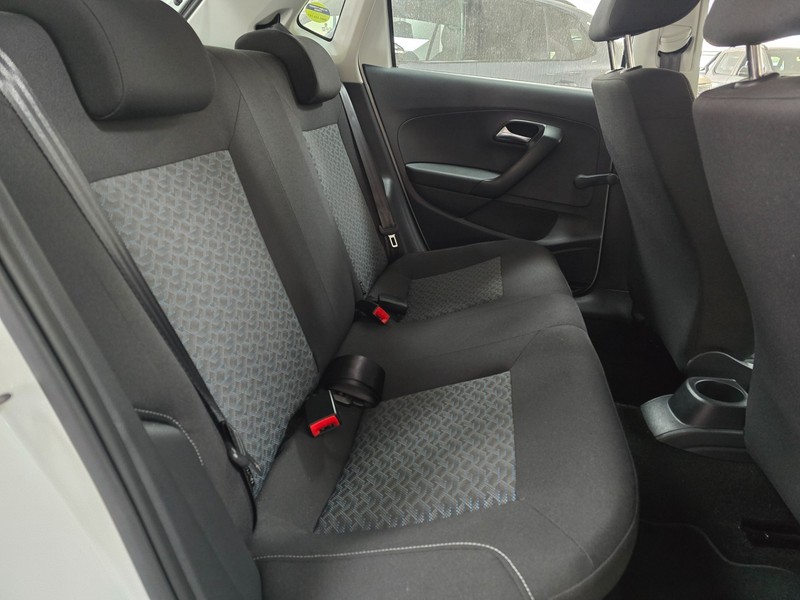 Volkswagen Polo Vivo - Hatfield VW Northcliff - Image 5