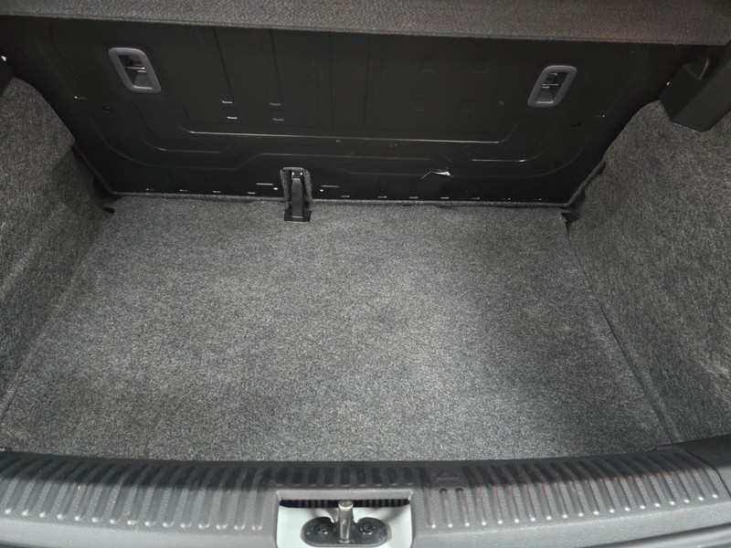 Volkswagen Polo Vivo - Hatfield VW Northcliff - Image 4