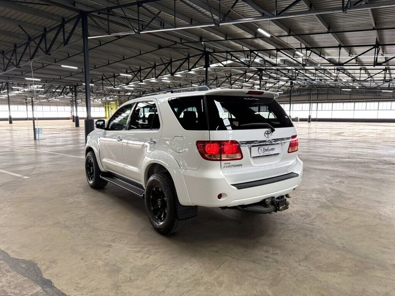 Toyota Fortuner - Bakwena Auto Sales - Image 5