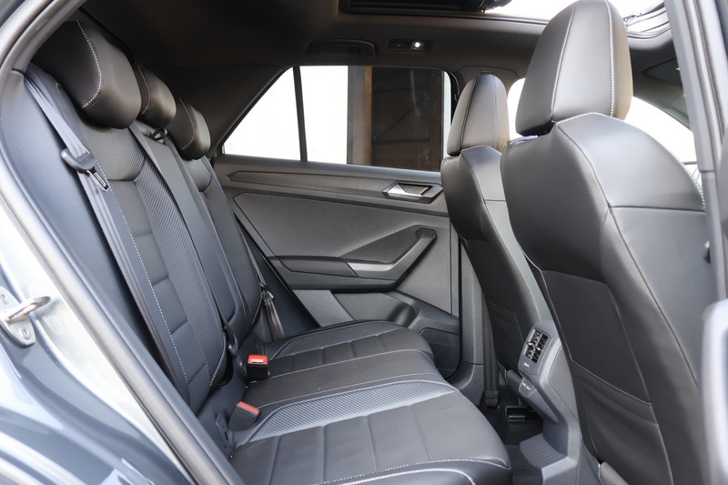 Volkswagen T-Roc - Hatfield VW Pretoria - Image 31