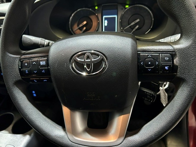 Toyota Hilux - Mazda Pinetown - Image 12