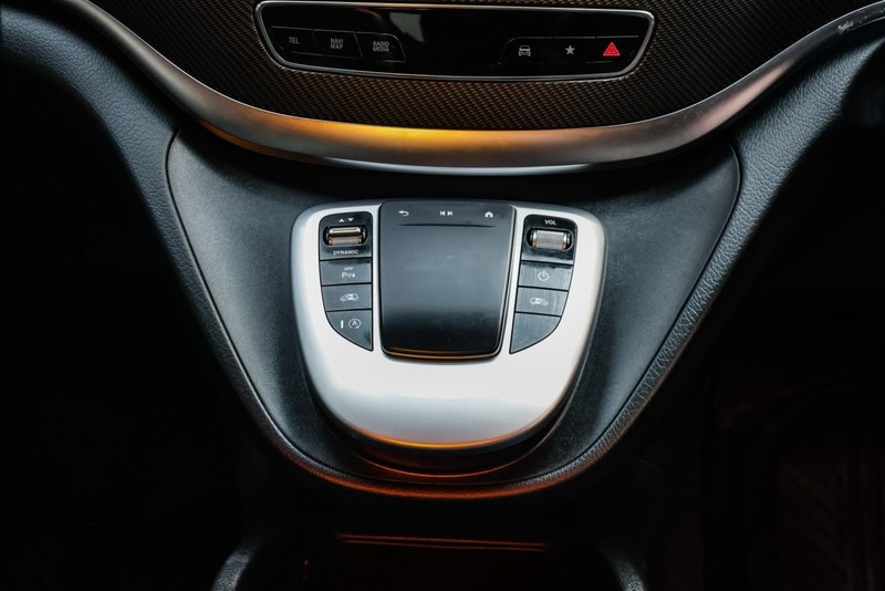 Mercedes-Benz V-class - Hatfield VW Commercial - Image 24