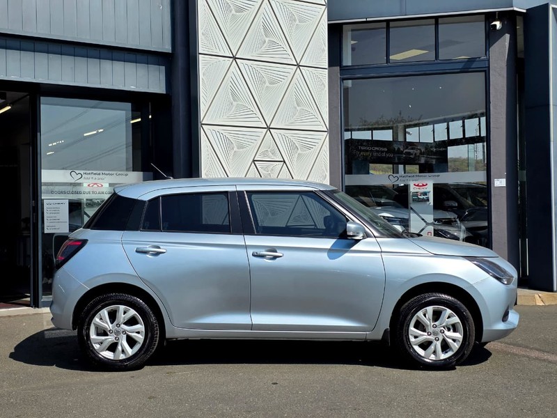 Suzuki Swift - Chery Silver Lakes - Image 9
