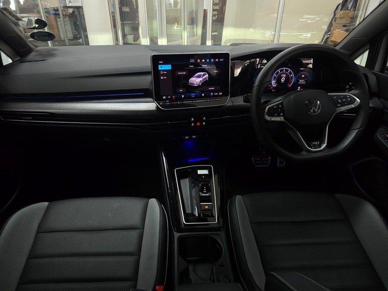 Volkswagen Golf - Hatfield VW Northcliff - Image 10