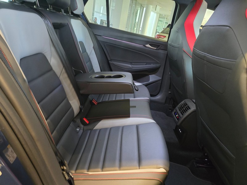 Volkswagen Golf - Hatfield VW Northcliff - Image 3