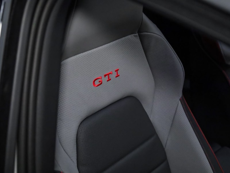 Volkswagen Golf - Hatfield VW Bryanston - Image 9