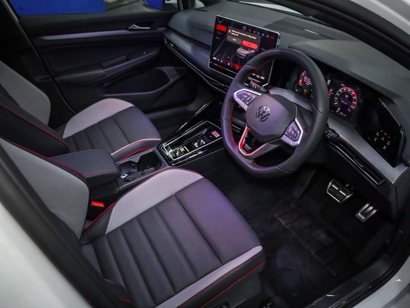 Volkswagen Golf - Hatfield VW Bryanston - Image 6