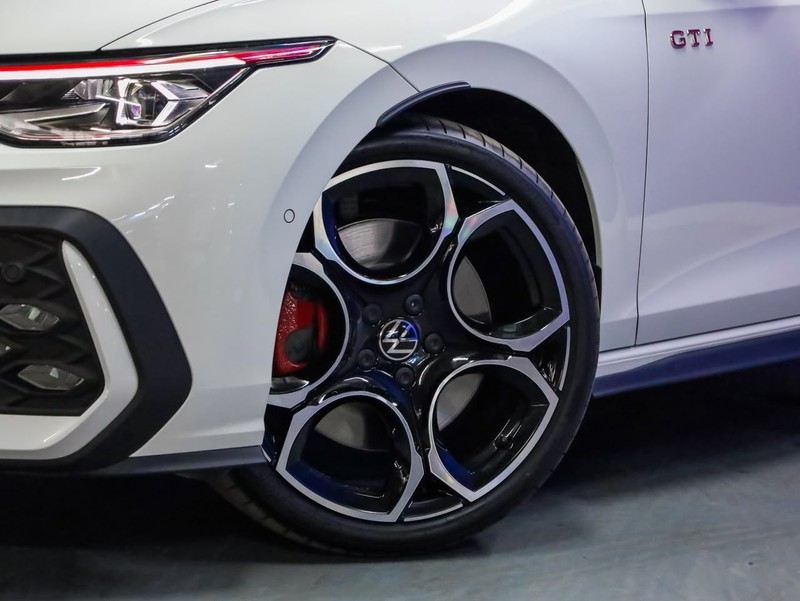Volkswagen Golf - Hatfield VW Bryanston - Image 2