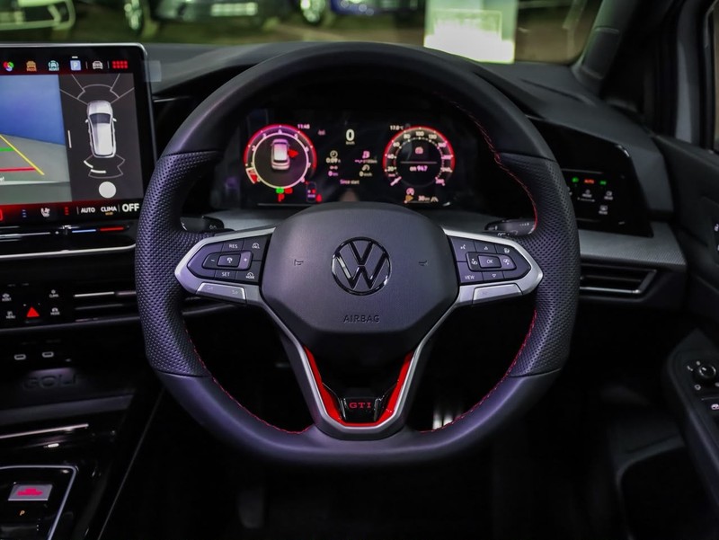 Volkswagen Golf - Hatfield VW Bryanston - Image 14