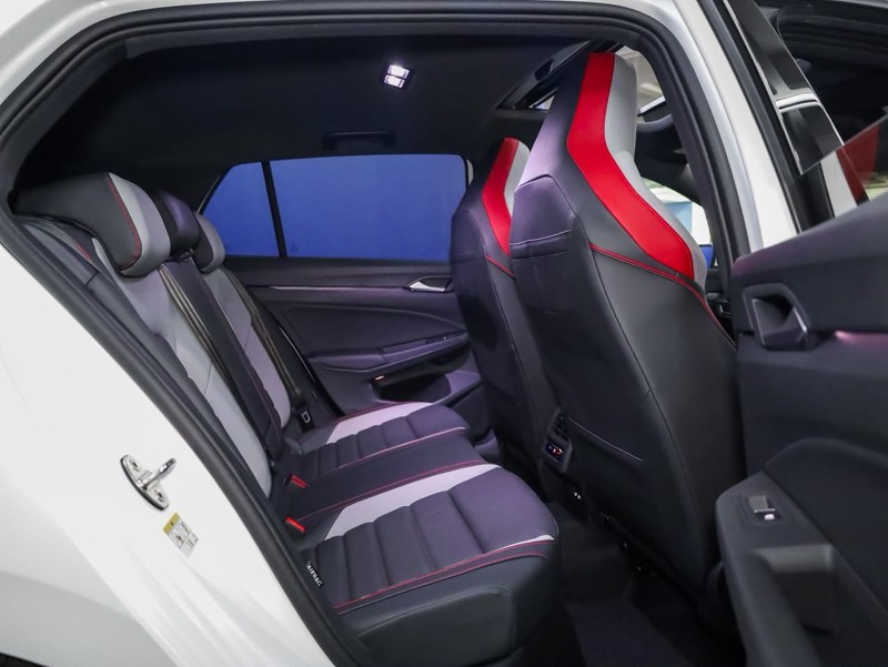Volkswagen Golf - Hatfield VW Bryanston - Image 11