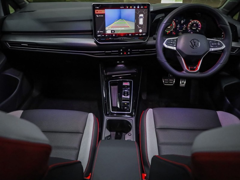 Volkswagen Golf - Hatfield VW Bryanston - Image 16