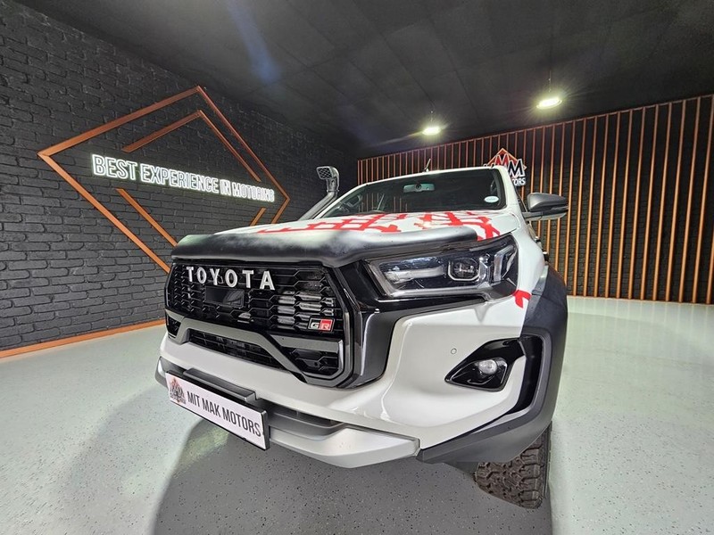 Toyota Hilux - Mit Mak Motors - Image 4