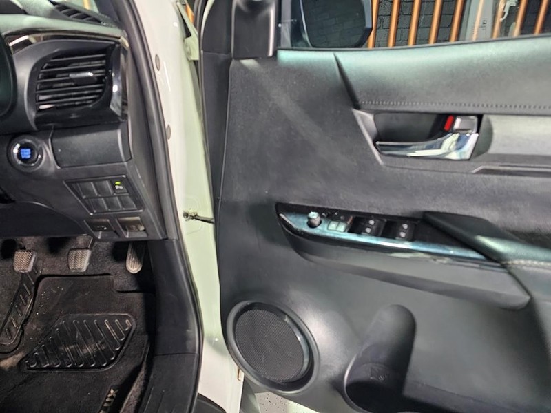 Toyota Hilux - Mit Mak Motors - Image 8