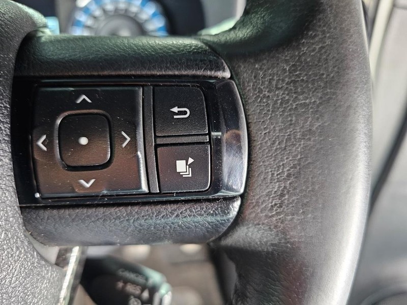 Toyota Hilux - Mit Mak Motors - Image 17