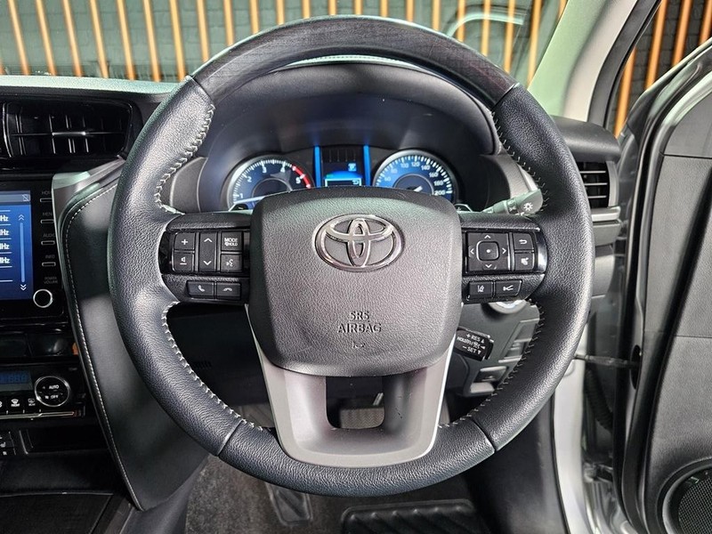 Toyota Fortuner - Mit Mak Motors - Image 11